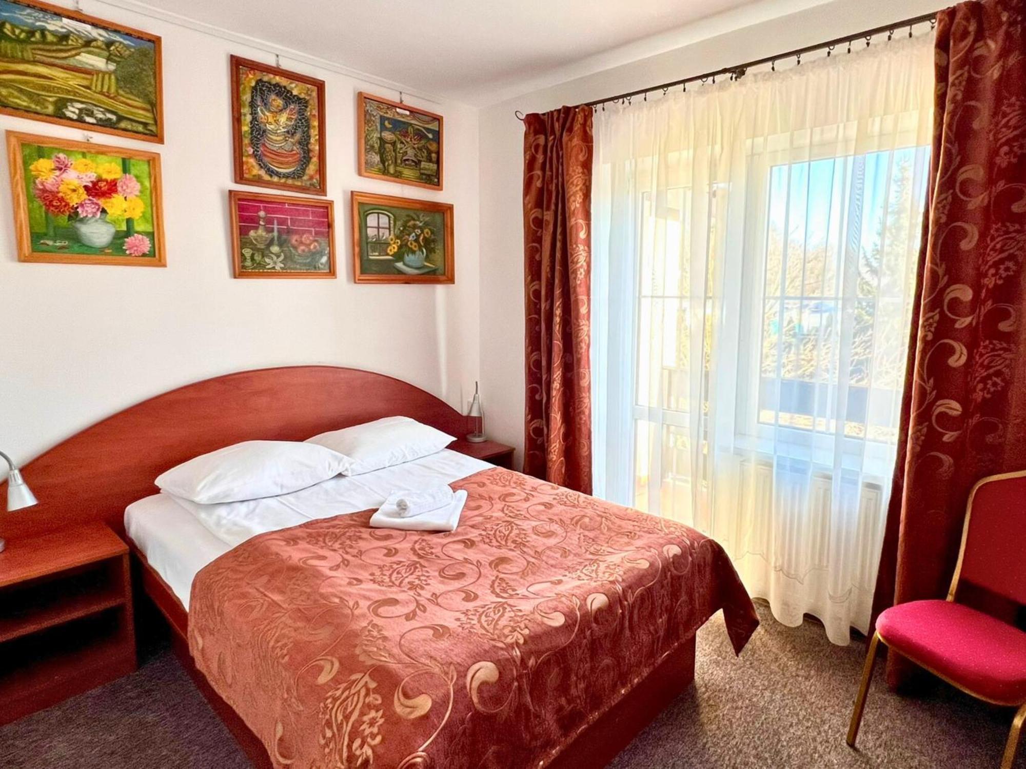 Hotel Sjesta Mikolow Ngoại thất bức ảnh